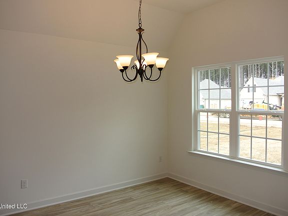 4th image of 8747 Clark Ave