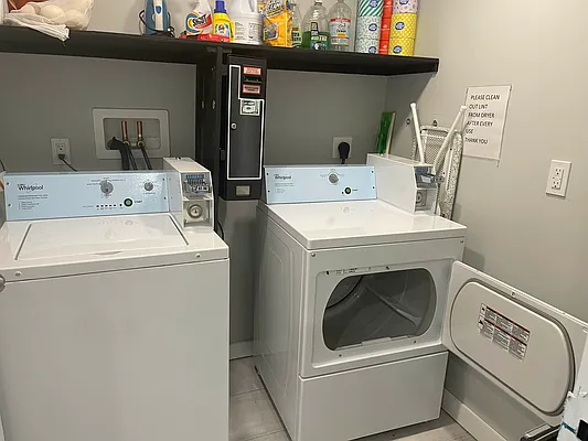 Rented by Metropolis International Realty Inc. | media 22