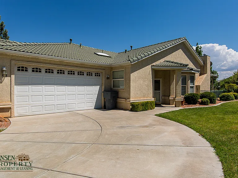 153 N Turnbury Ln — Photo 9