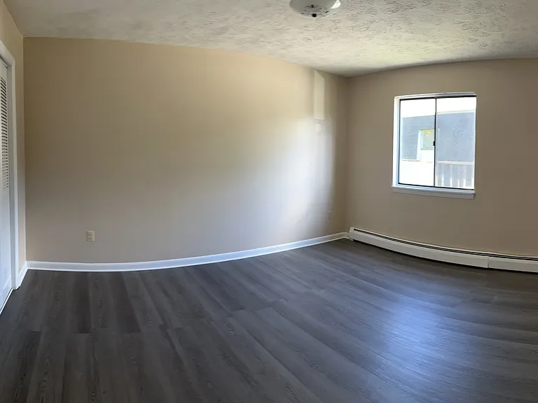 6 Tanglewood Dr #4 — Photo 2