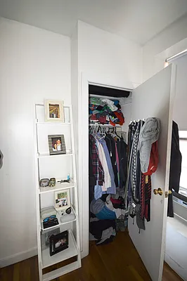 Rented by Universal Realty Group | media 17