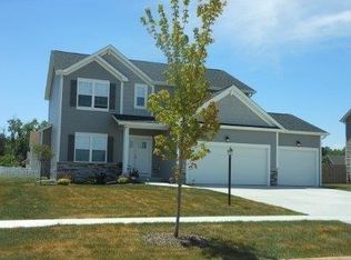 204 Eagle Ridge Dr, Valparaiso, IN 46385