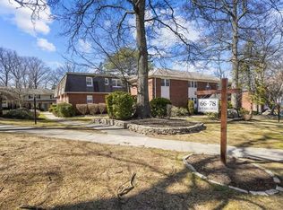 78 Bon Aire Cir APT R8, Suffern, NY 10901