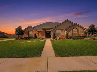 103 Ryan Dr, Dayton, TX 77535