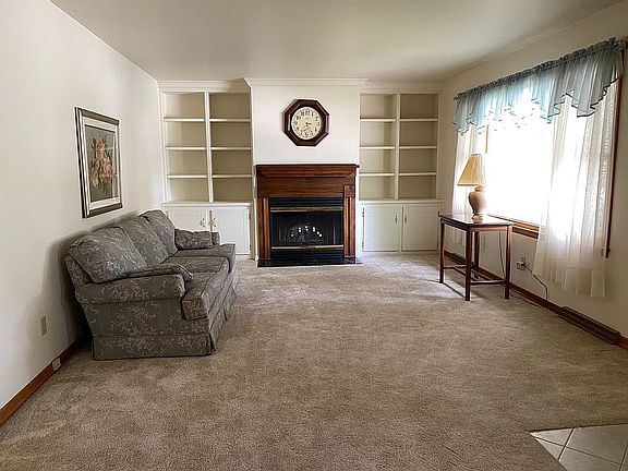 2nd image of 2304 Hampton Dr