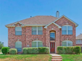 7901 Cabin Ct, Arlington, TX 76002