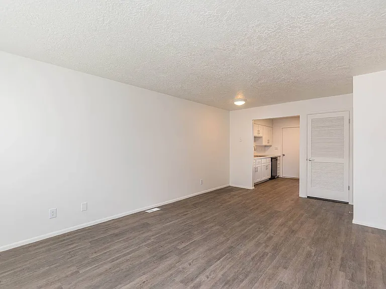 Cadence Apartment Homes — Photo 6