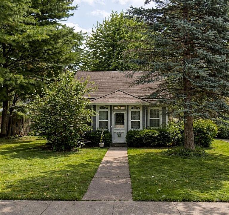 1st image of 515 Ainley St