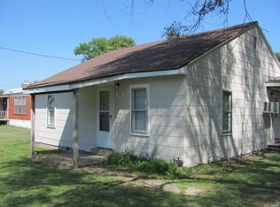 708 S Main St, Bellflower, MO 63333