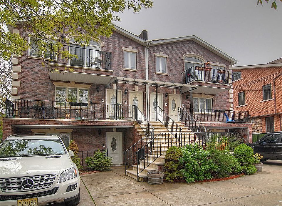 1st image of 2672 E 27th St APT 3