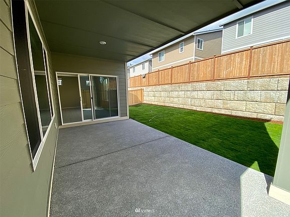 2nd image of 4389 Acacia Lane SE #2