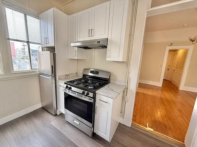2275 Sutter St #11 — Photo 13
