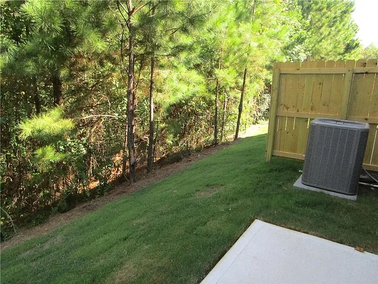 628 Oakside Pl — Photo 10