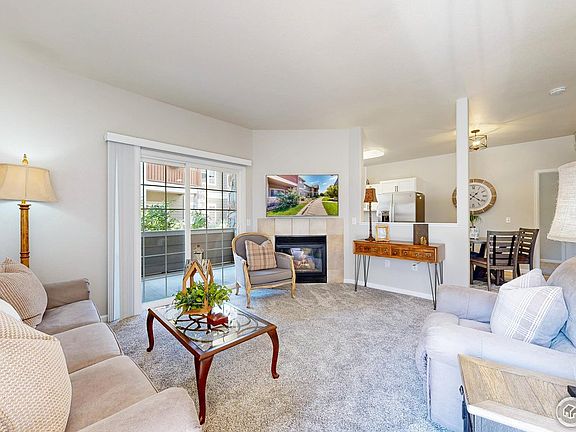 3rd image of 1288 Lake Cir #12D