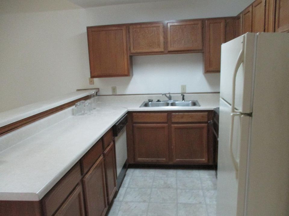 2nd image of 3570 Clover Meadows Dr