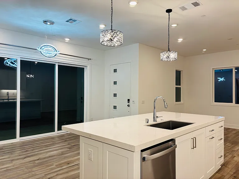 26735 Afton Ln — Photo 6