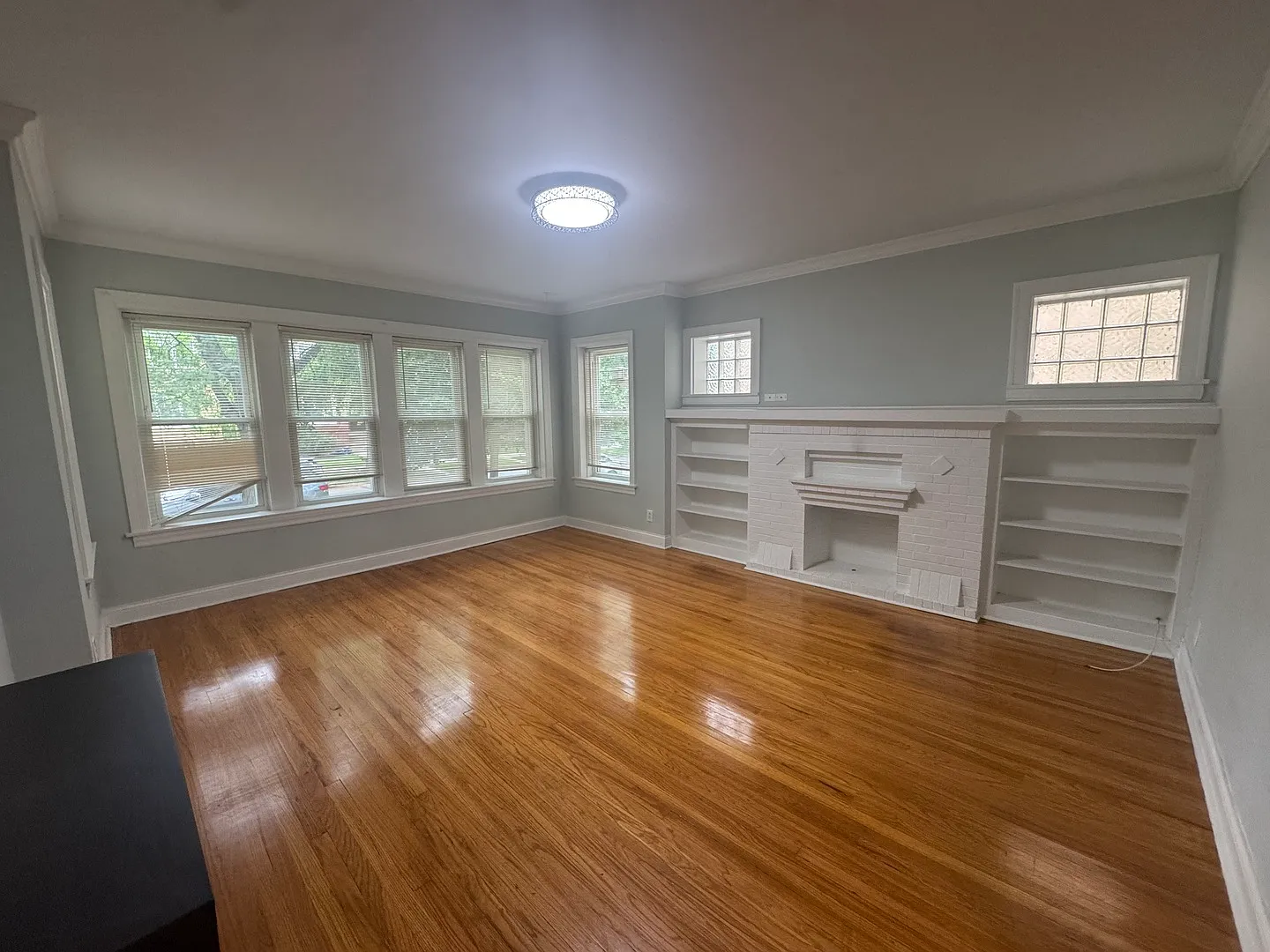 2 bed, 1500 sqft, $2,250 — Photo 2