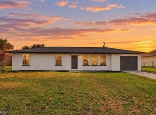 2028 NE 17th Pl, Cape Coral, FL 33909