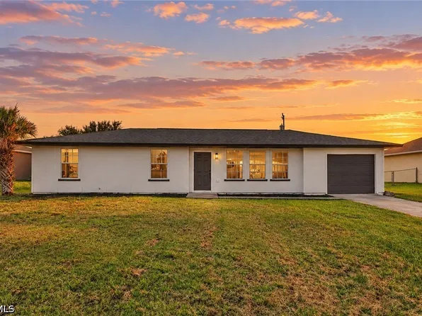 2028 NE 17th Pl, Cape Coral, FL 33909