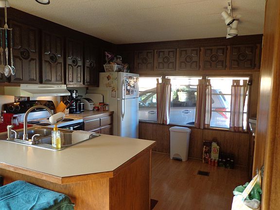 3rd image of 1097 S Keller St