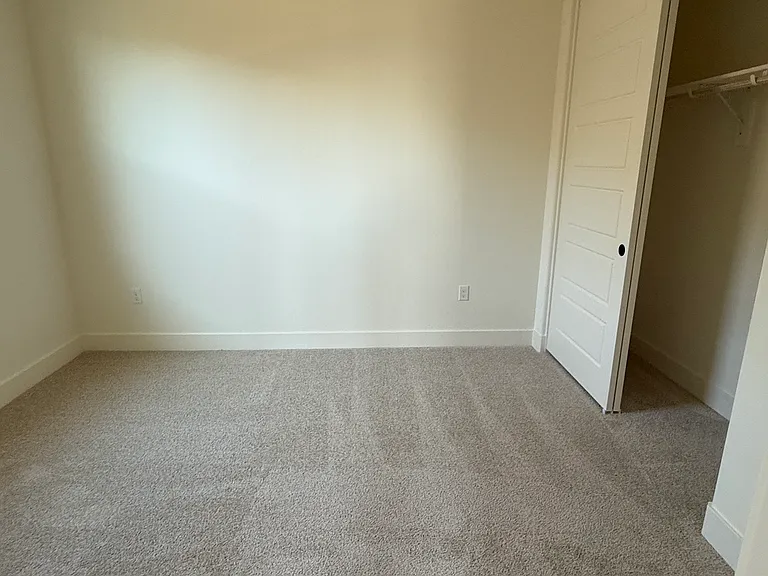 835 N Michelle St — Photo 9
