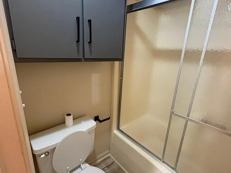 108 N Market St #9 — Photo 9