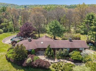 166 River Rd, Annandale, NJ 08801