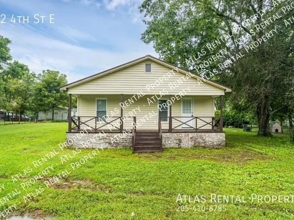 82 4th St E, Grant, AL 35747