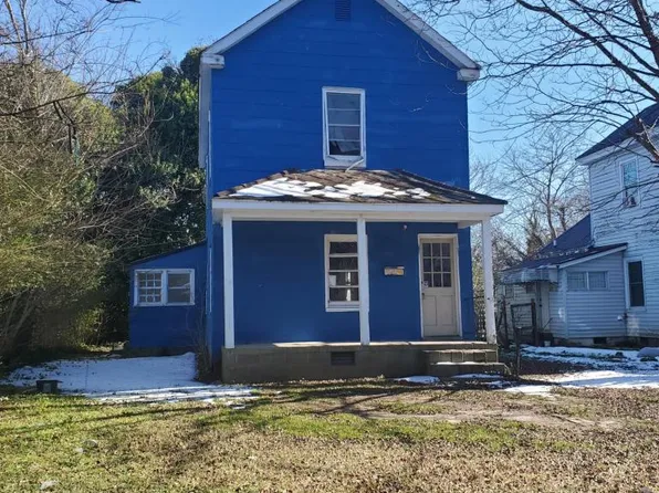 810 Vance St, Roanoke Rapids, NC 27870
