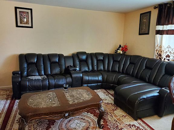 4th image of 10015 Beverly Dr APT 206