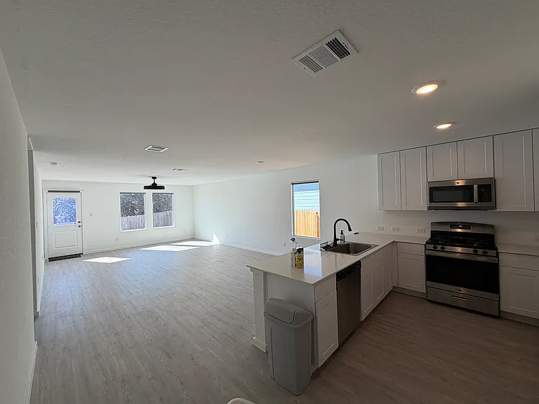 6108 Bayberry Brk — Photo 16