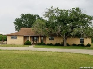 1229 Fm 3161, Floresville, TX 78114