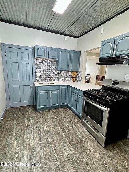 2nd image of 35 Lincoln Avenue
