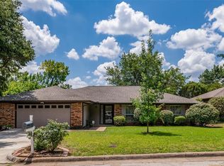 5400 Firewood Dr, Arlington, TX 76016