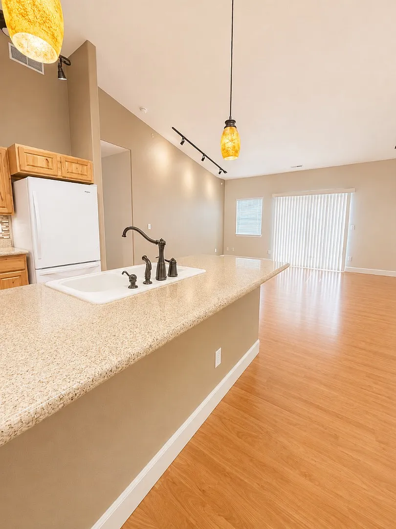 6800 Spurwing Loop - 6800 N Spurwing Loop # 304 Coeur D' Alene Idaho 83815 — Photo 3