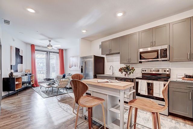 Brand new apartments in Cedar Hill.