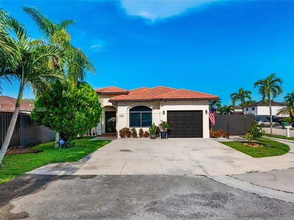 20016 NW 81st Path, Hialeah, FL 33015
