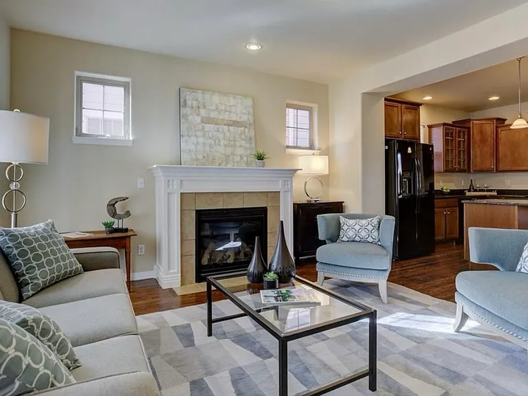 3177 Geneva Ct — Photo 6