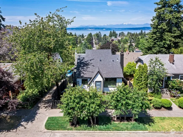 5235 45th Avenue SW, Seattle, WA 98136