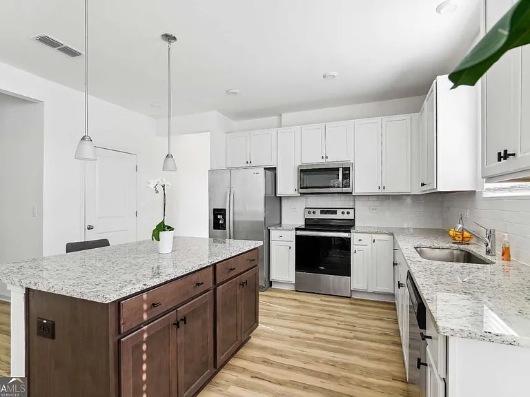 1728 Tolstoy Ln #1728 — Photo 14