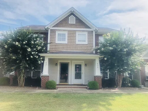 951 Seven Oaks Boulevard - 1 — Photo 1