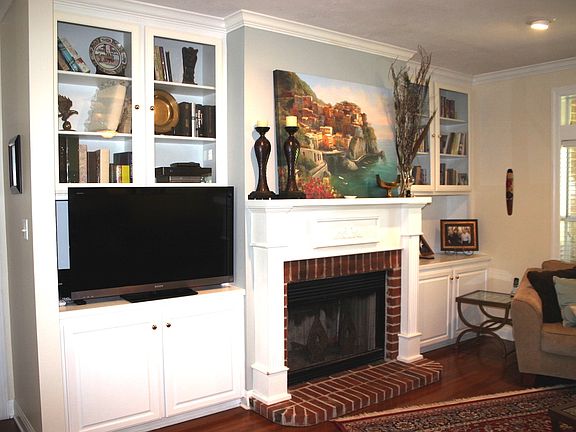 5th image of 2423 Bon Ton Dr
