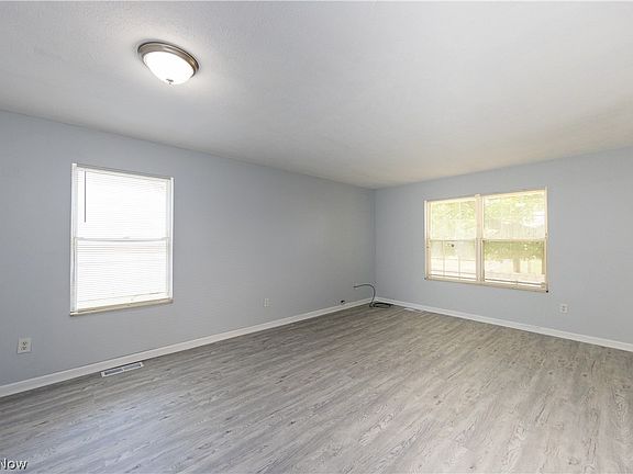 5th image of 9323 Pratt Ave