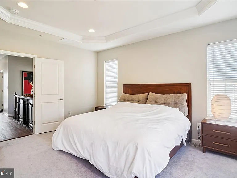 6947 Country Club Ter — Photo 22