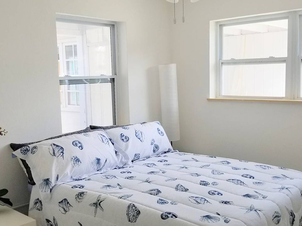 1st image of 3424 Dunbar Dr