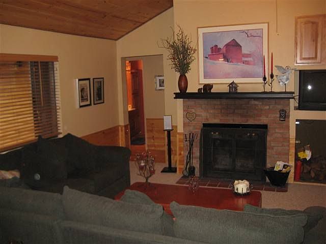 2nd image of 2926 Autumn Dr