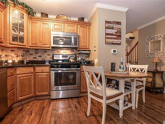 4th image of 604 Sara Cir