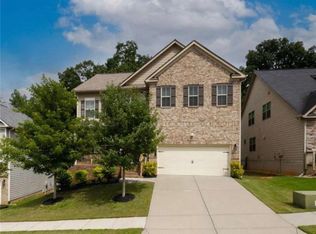 565 Lance View Ln, Lawrenceville, GA 30045
