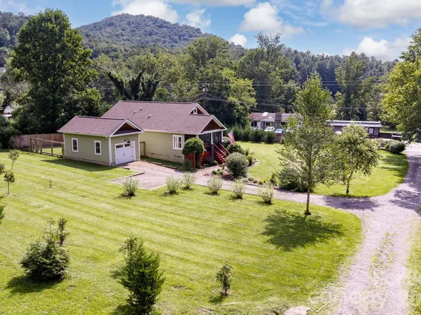 7 Addison Fisher Way, Asheville, NC 28805