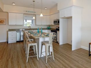 33 Ocean Blvd #1, Hampton, NH 03842